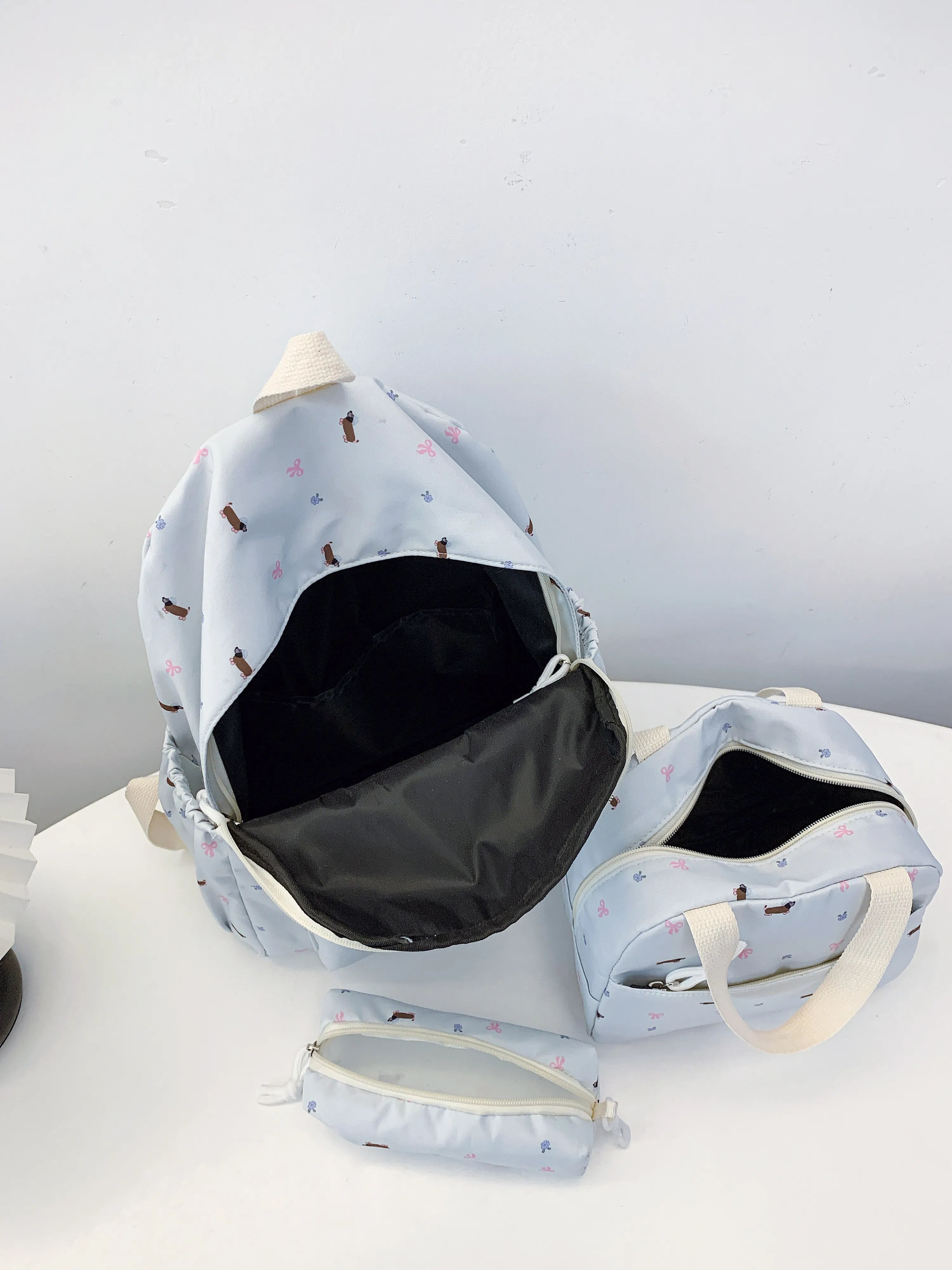 35f42adb4d3b4ae58fc4301f0ca72a82-Max-Origin